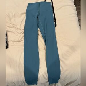 Lululemon wander under leggings. Cute color. Size 4